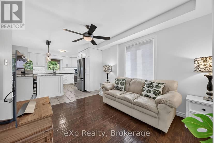 67A Raymond Street — photo 9 of 40