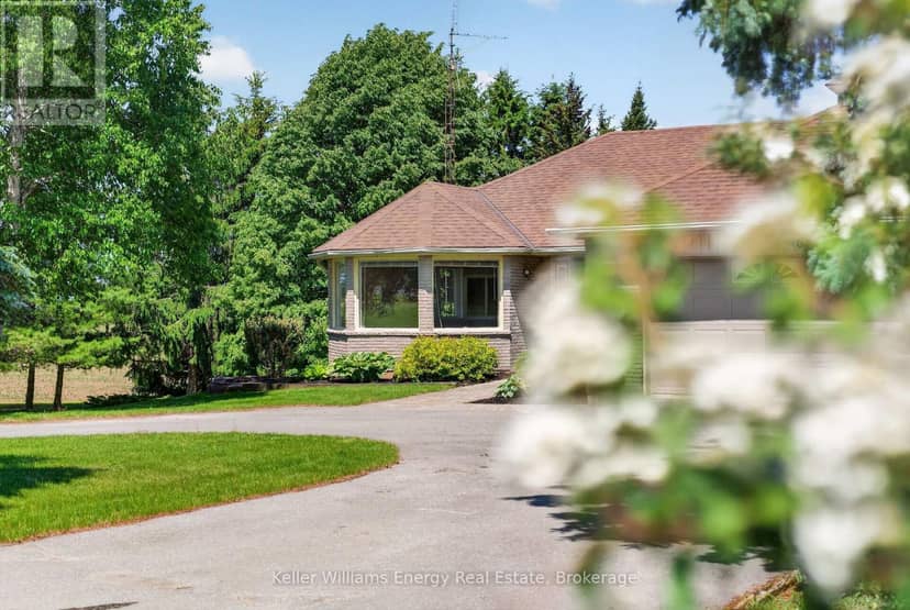 658 Ridge Road, Prince Edward County, photo 2