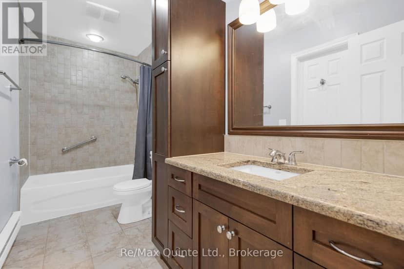 108 Nicholas Street — photo 18 of 35