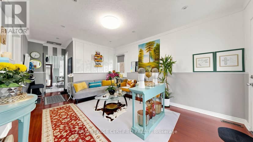 922A Danforth Road — photo 13 of 40