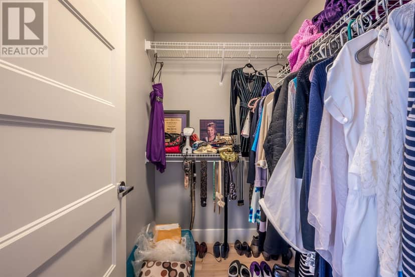 304 15 Kings Wharf Place — photo 12 of 27