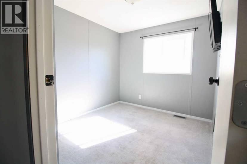 9900 108 Street — photo 17 of 25