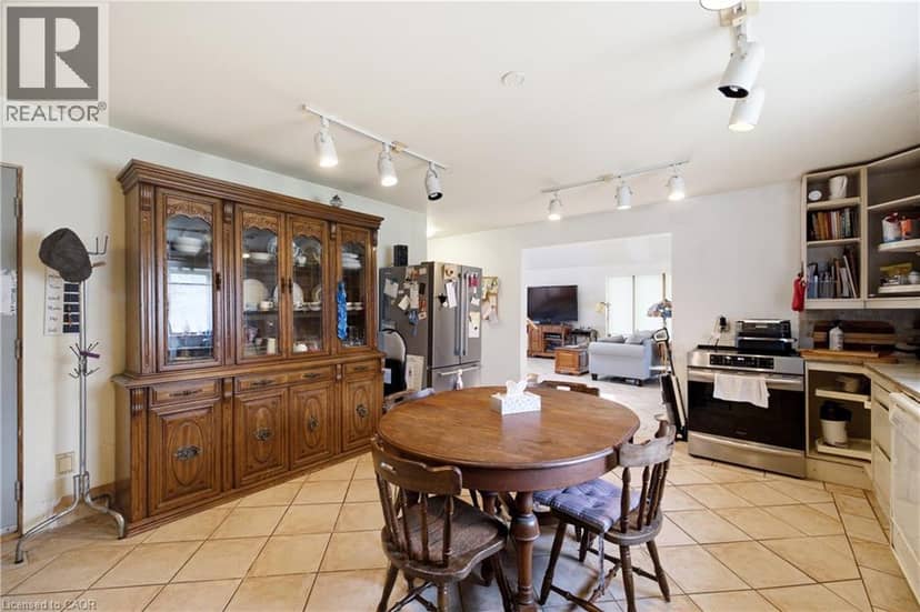 104 Sideroad 18 — photo 16 of 40