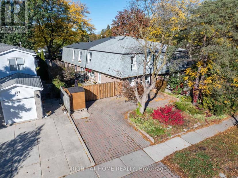 124 Springhead Gardens, Richmond Hill, photo 4