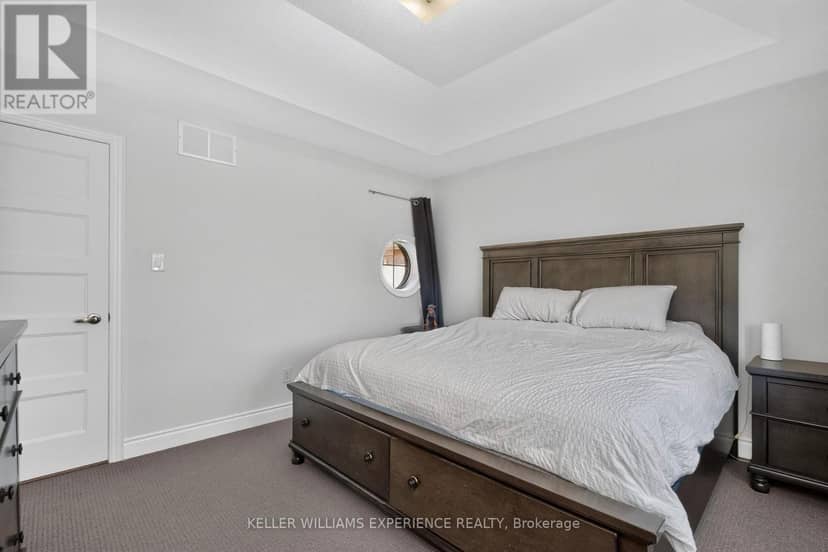 780 Green Street — photo 13 of 25