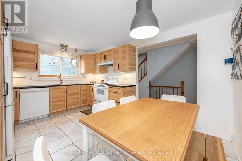121 - 1045 Morrison Drive — photo 10 of 40