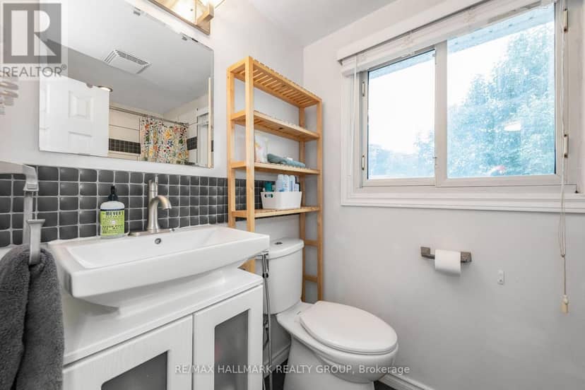 121 - 1045 Morrison Drive — photo 31 of 40