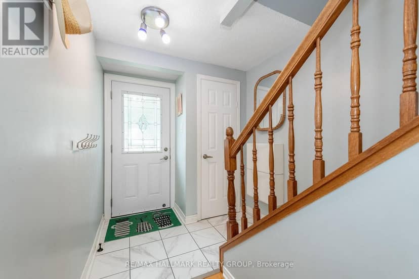 121 - 1045 Morrison Drive — photo 4 of 40