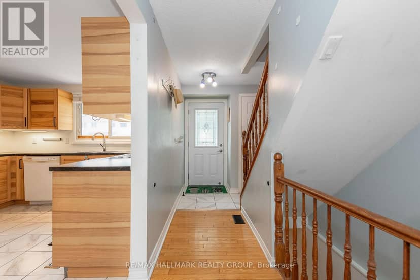 121 - 1045 Morrison Drive — photo 6 of 40