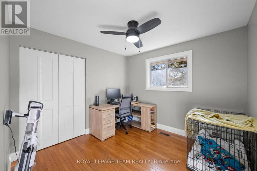906 Russell Road — photo 11 of 29