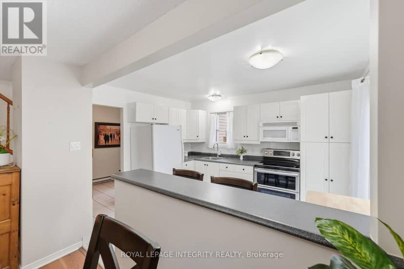 248 Salter Crescent — photo 10 of 40