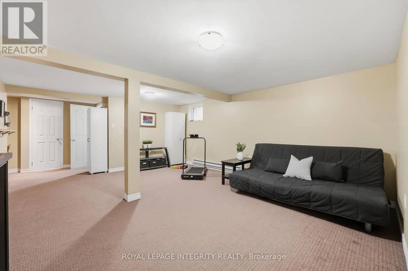 248 Salter Crescent — photo 29 of 40