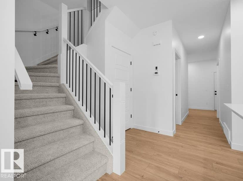 912 17 Ave NW NW — photo 14 of 40