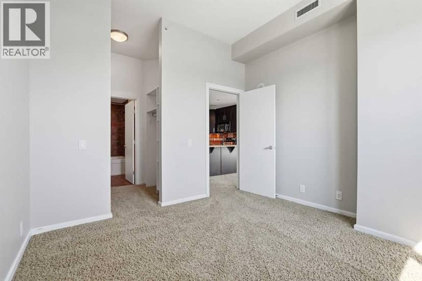 1505, 1410 1 Street SE — photo 14 of 40
