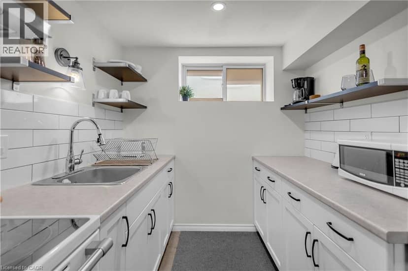 450 HIGHLAND Road E — photo 26 of 40