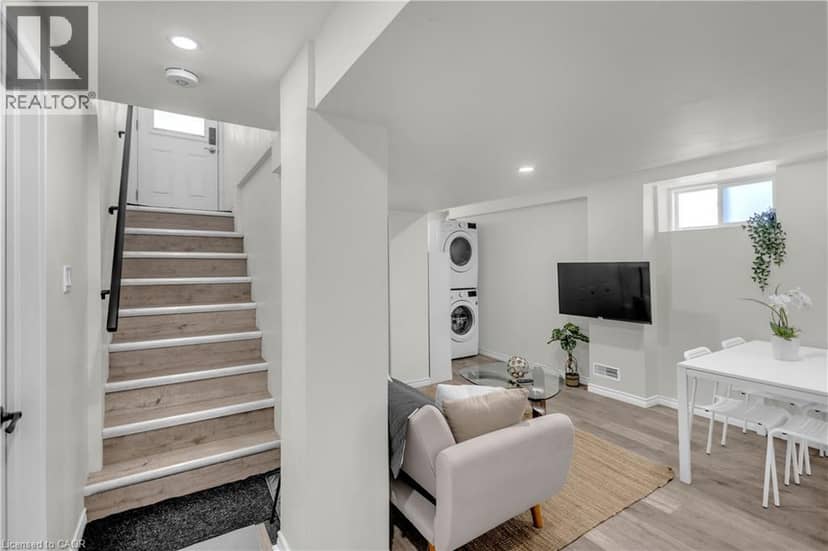 450 HIGHLAND Road E — photo 16 of 40