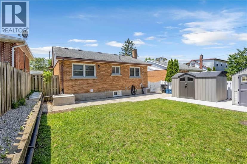 450 HIGHLAND Road E — photo 35 of 40