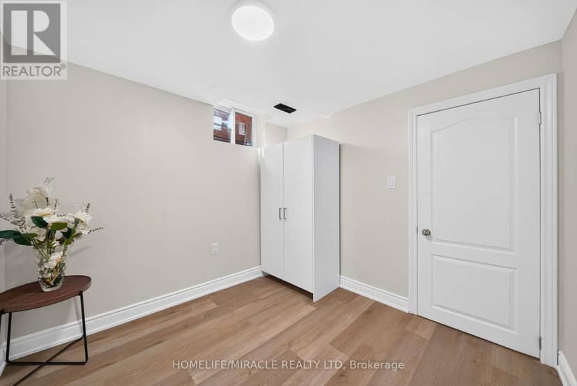 3034 Runcorn Row — photo 39 of 40