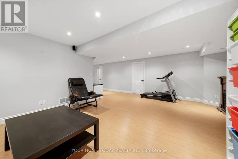 58 Chester Crescent — photo 29 of 40