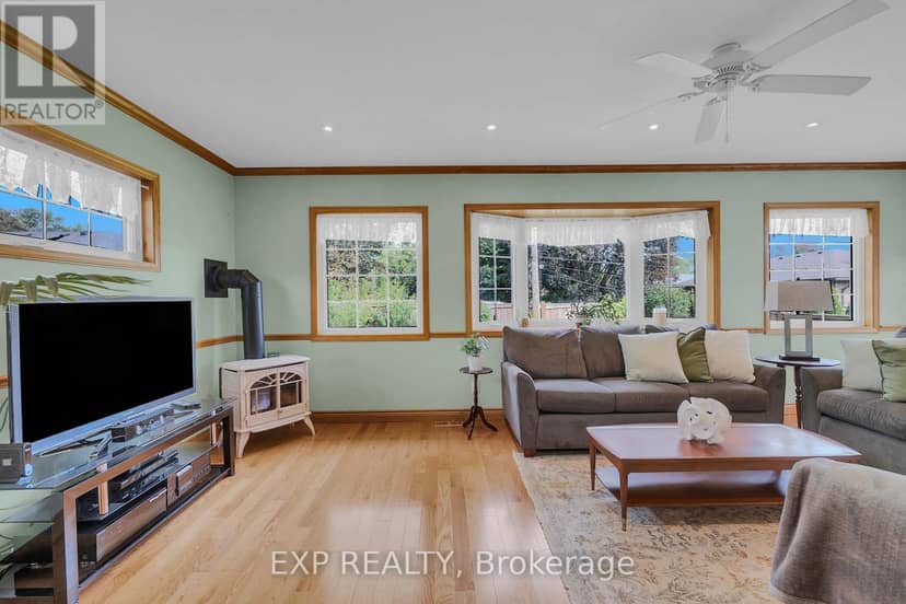 6 Jardine Place — photo 17 of 40
