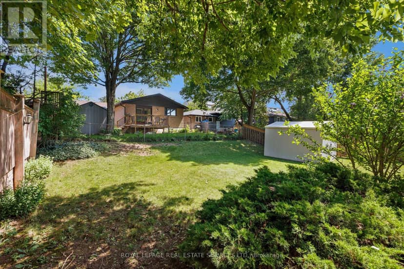 18 Osborne Crescent, Oakville, photo 2