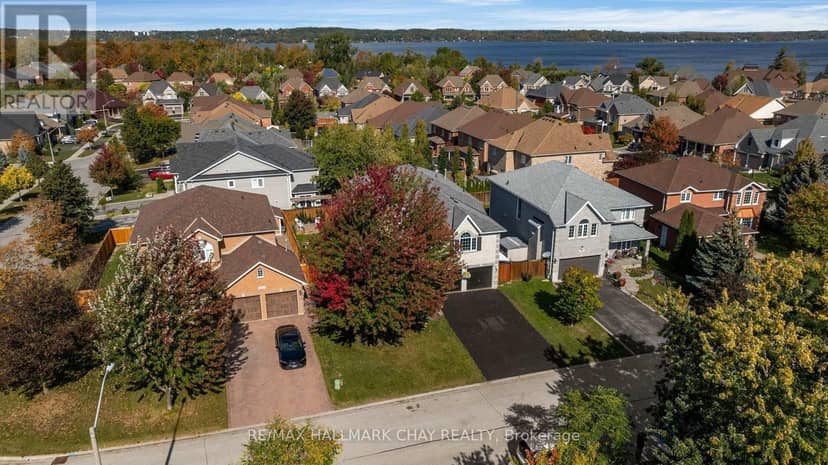 6 Whispering Pine Place, Barrie, photo 3