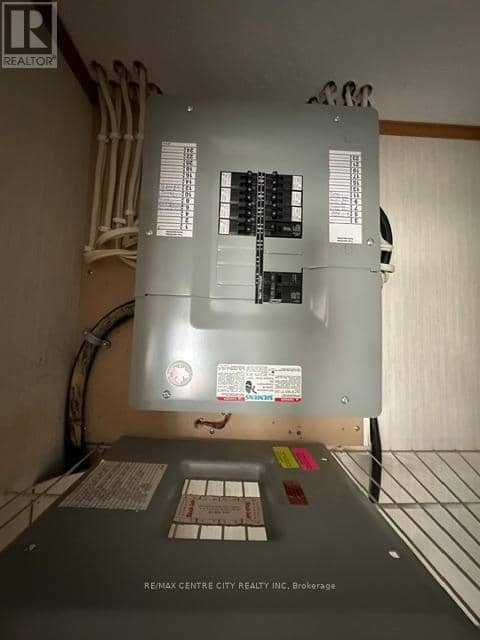 67 - 2189 Dundas Street — photo 18 of 23