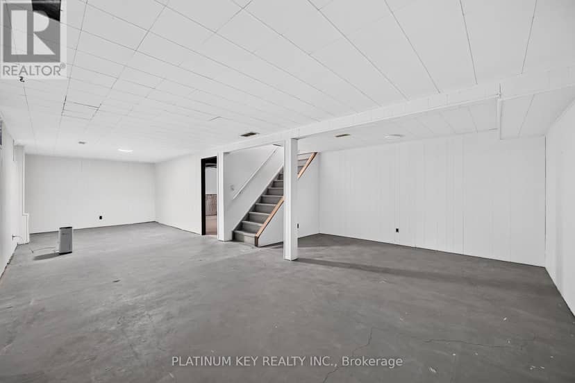 723 Cranbrook Road — photo 39 of 40