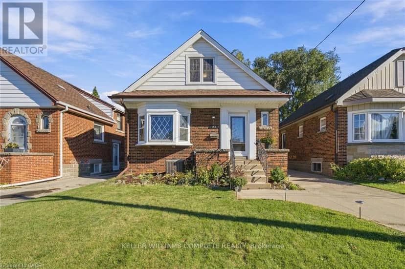 143 Huxley Avenue S, Hamilton