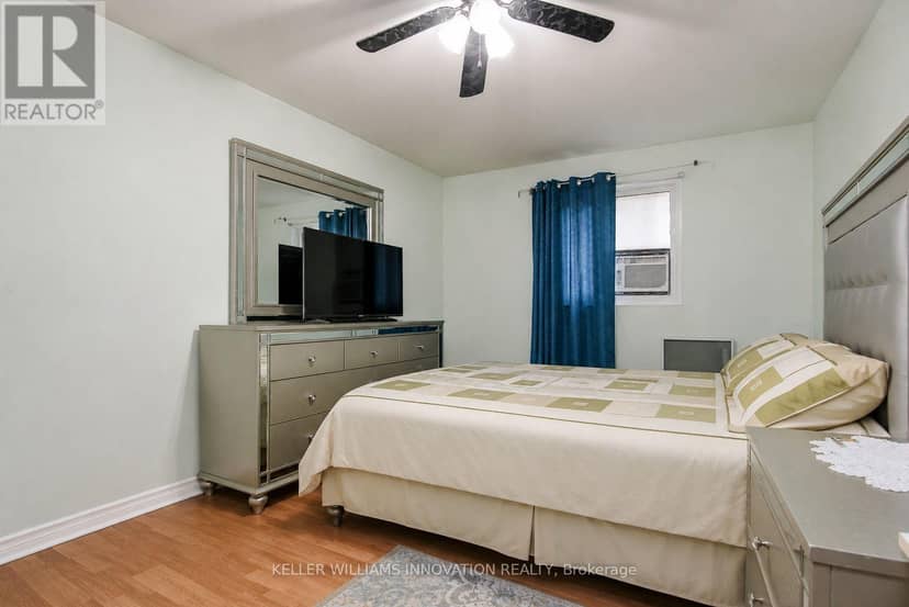 C - 304 Bluevale Street N, Waterloo, photo 5