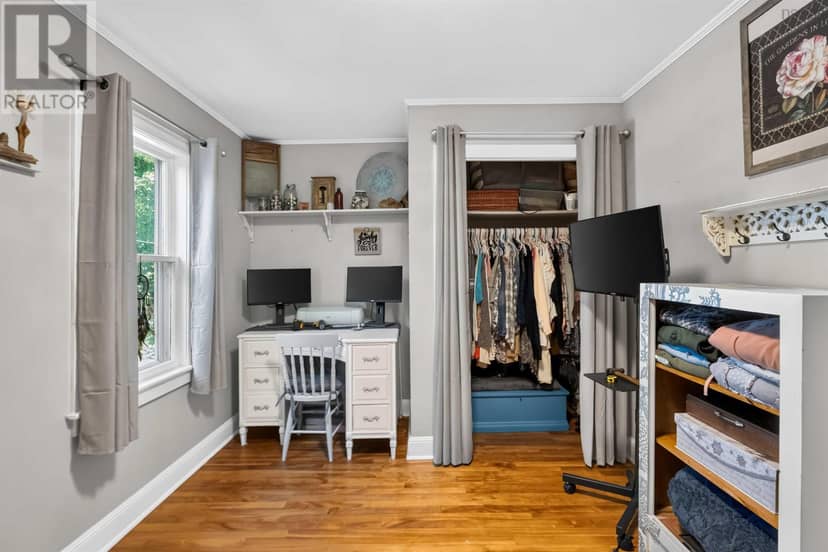 252 Main Street — photo 14 of 40