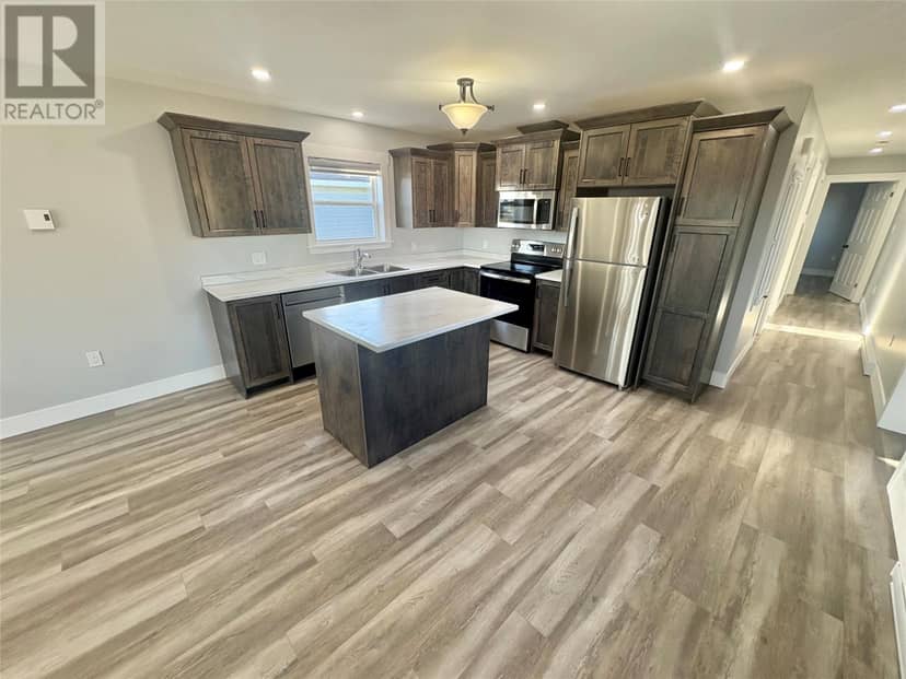 81A Commonwealth Drive — photo 15 of 33