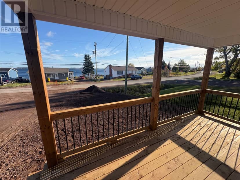 81A Commonwealth Drive — photo 11 of 33