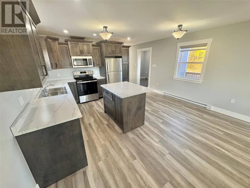 81A Commonwealth Drive — photo 17 of 33