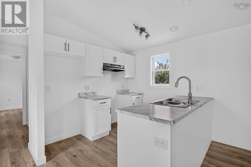 38 Pleasant Hill — photo 11 of 22