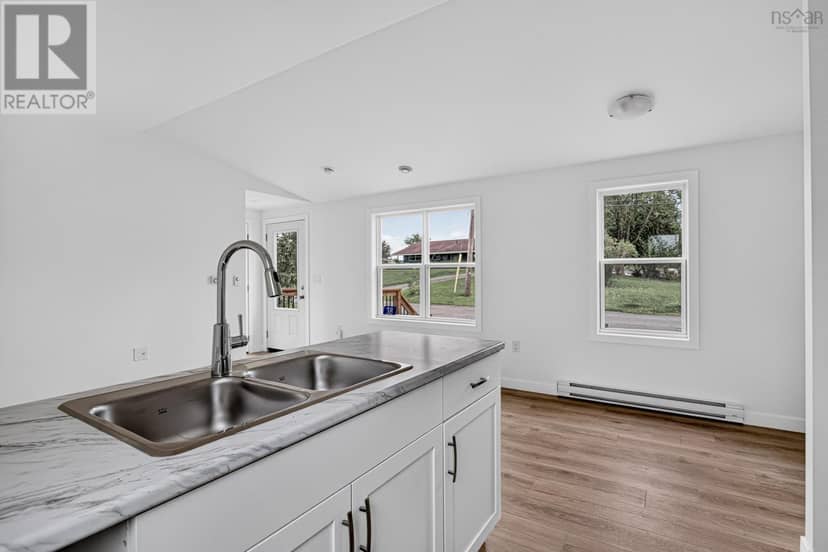 38 Pleasant Hill — photo 14 of 22