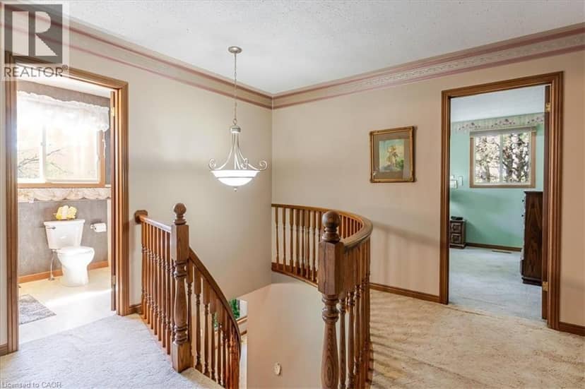 34 WOODFIELD Avenue — photo 13 of 40