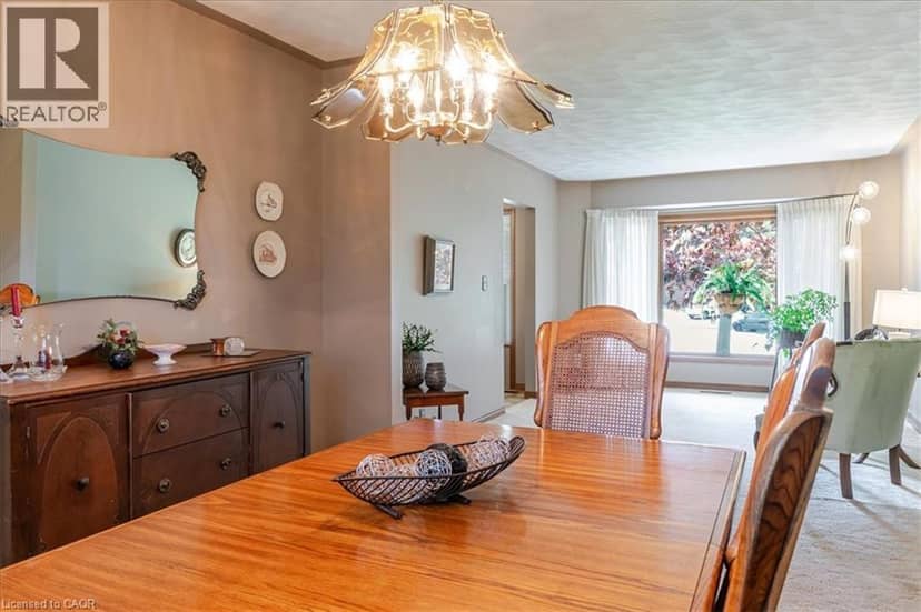 34 WOODFIELD Avenue — photo 7 of 40