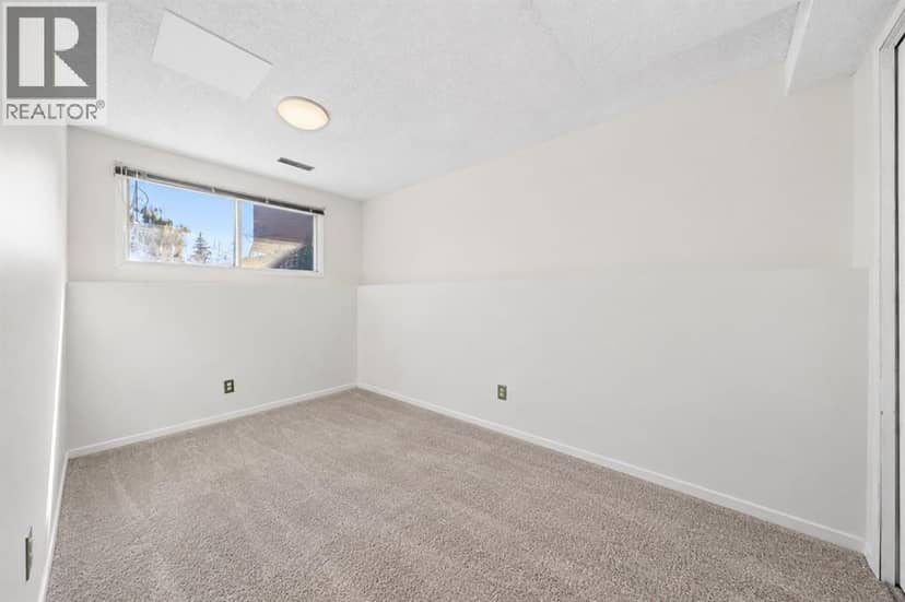 243 Millcrest Way SW — photo 31 of 40