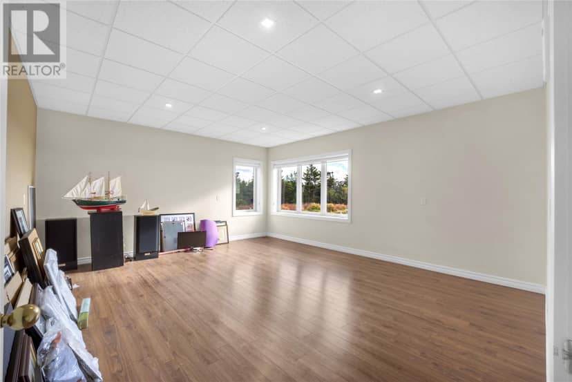 121 Summit Drive — photo 36 of 40