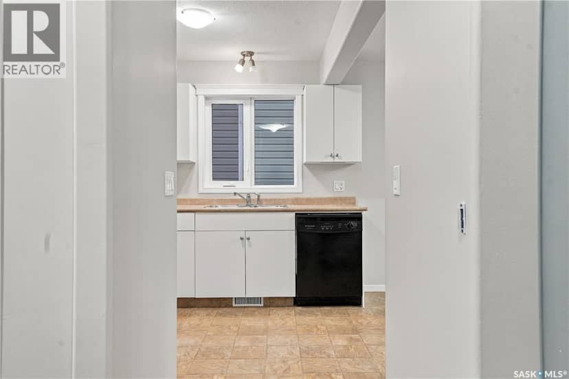 3158 37th Street W, Saskatoon, photo 8