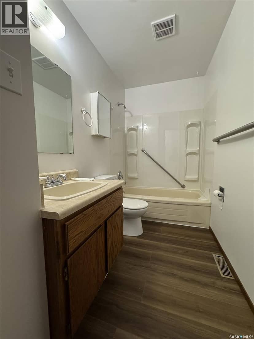 522 Silverwood ROAD — photo 16 of 38