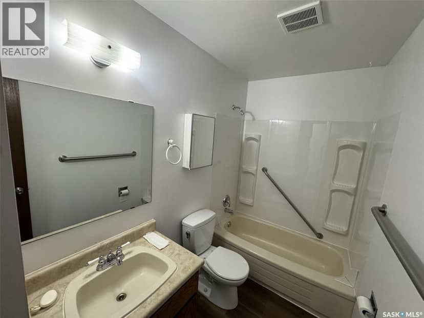 522 Silverwood ROAD — photo 18 of 38
