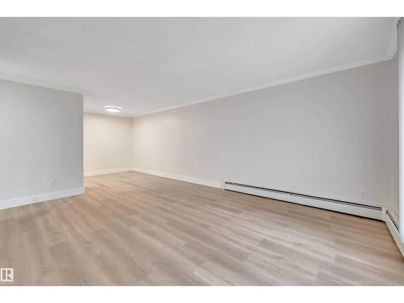 #006 10520 80 AV NW — photo 18 of 40
