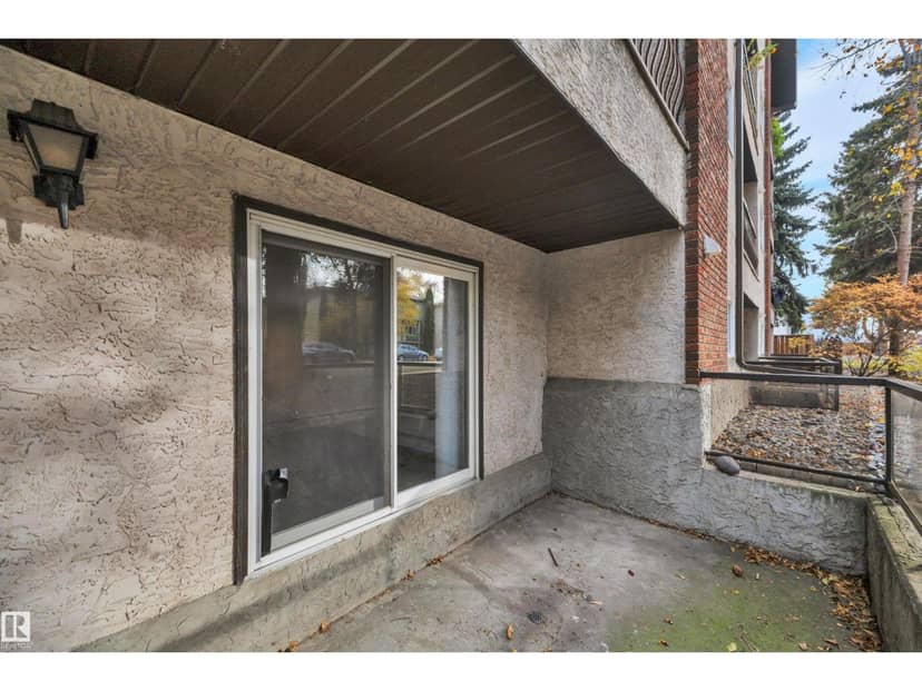#006 10520 80 AV NW — photo 33 of 40
