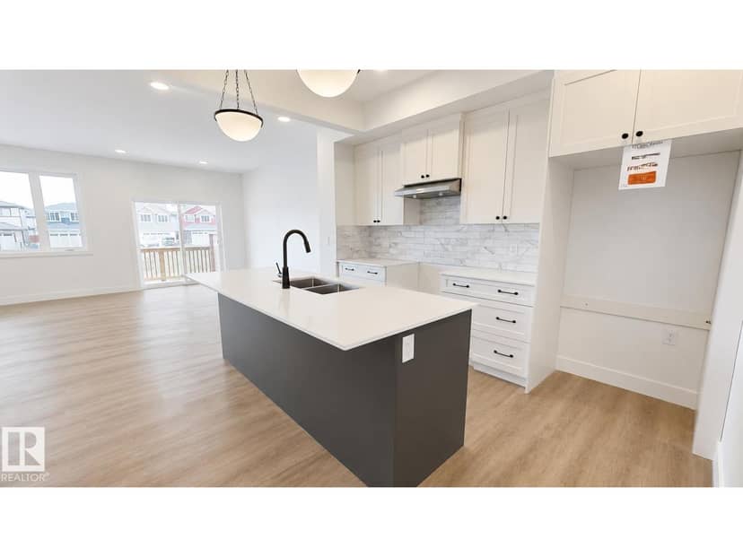 6616 50A AV, Beaumont, photo 2