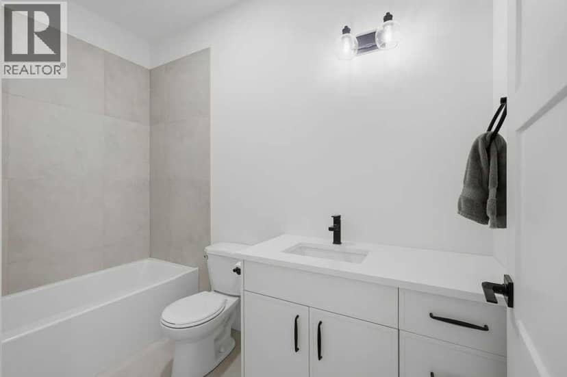 37 Maclean Close — photo 18 of 40