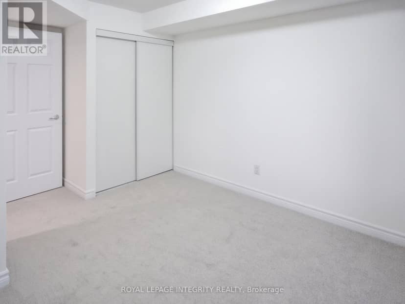 3 - 545 Stonefield Private — photo 21 of 30