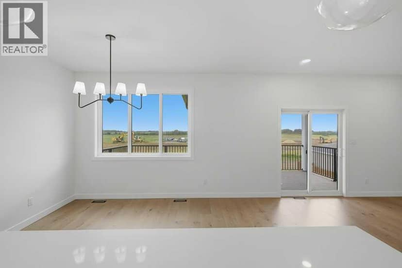 37 Maclean Close — photo 16 of 40