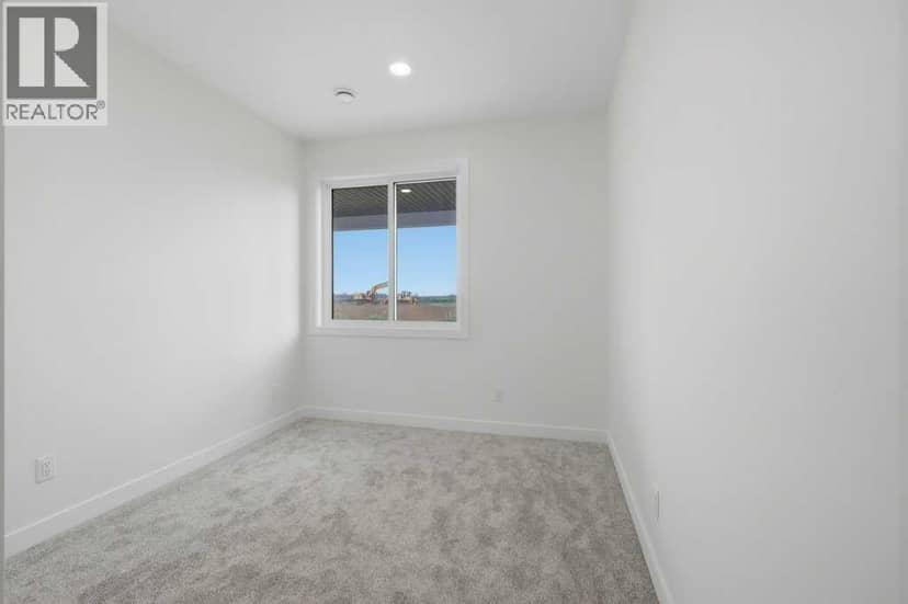 37 Maclean Close — photo 33 of 40